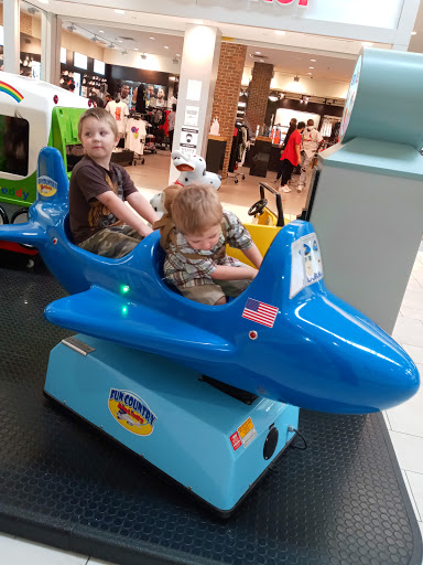 Shopping Mall «Towne East Square», reviews and photos, 7700 E Kellogg Dr, Wichita, KS 67207, USA