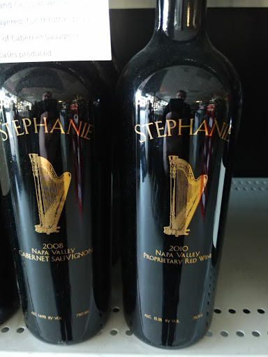 Liquor Store «Shrewsbury Liquor», reviews and photos, 230 Shrewsbury Plaza, Shrewsbury, NJ 07702, USA