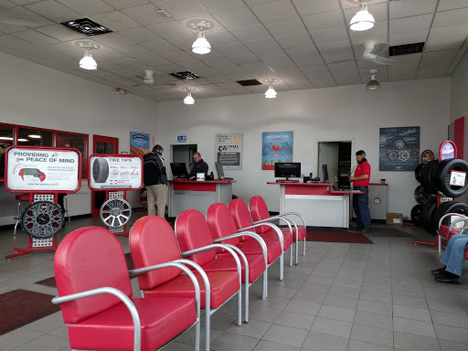 Tire Shop «Discount Tire Store - Clinton Township, MI», reviews and photos, 33633 Gratiot Ave, Charter Twp of Clinton, MI 48035, USA