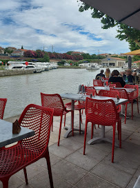 Atmosphère du Restaurant Poissonnerie Moderne à Trèbes - n°4