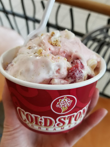 Ice Cream Shop «Cold Stone Creamery», reviews and photos, 3205 SW Cedar Hills Blvd #17, Beaverton, OR 97005, USA