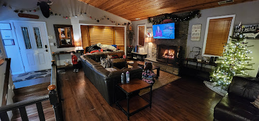 Big Bear Lakefront Cabins & Best Mountain Vacation Rentals image