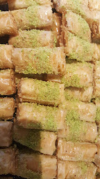 Photo n°6 de Restaurant Traiteur Les Moulins de Beyrouth à Issy-les-Moulineaux ()