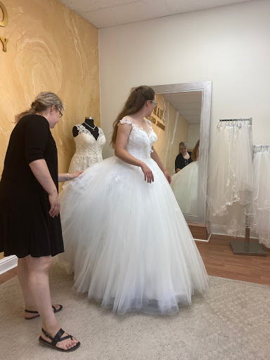 Bridal Shop «Diamond Bridal Gallery», reviews and photos, 7433 Greenback Ln #J-K, Citrus Heights, CA 95610, USA