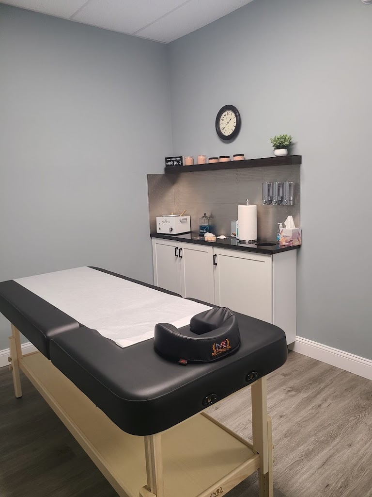K&M Waxing Center 32257