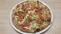 Plats et boissons du Pizzeria PIZ' MANIA à La Roquette-sur-Siagne - n°1