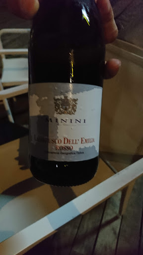 Wine Store «Once Upon A Vine», reviews and photos, 4009 MacArthur Ave, Richmond, VA 23227, USA