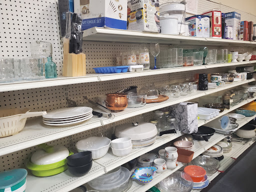 Thrift Store «Salvation Army Thrift Store», reviews and photos, 1409 E Stone Dr, Kingsport, TN 37660, USA