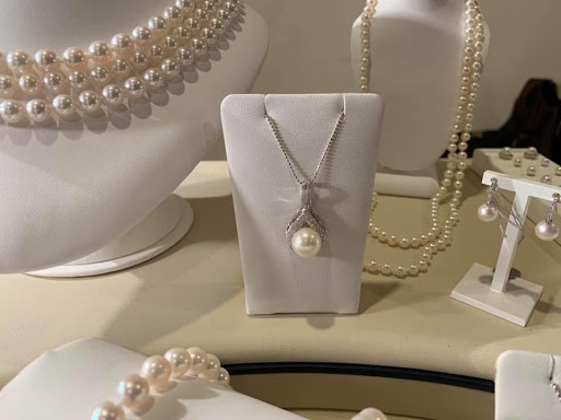 Jewelry Store «Carioti Jewelers», reviews and photos, 175 Cleveland Ave, Columbus, OH 43215, USA