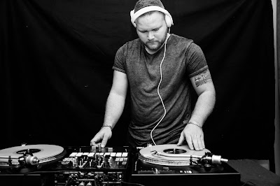 DJ JIMMY GAUMONT ( DJ Professionnel / Essonne 91 ) à Sainte-Geneviève-des-Bois