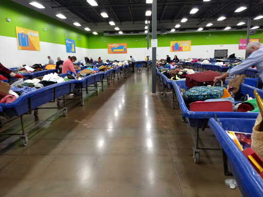 Thrift Store «Goodwill Outlet Center Bridgeton», reviews and photos