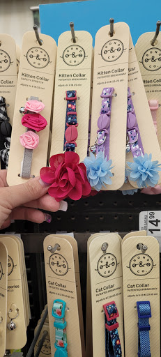 Pet Supply Store «Petco Animal Supplies», reviews and photos, 660 Chestnut Commons Dr, Elyria, OH 44035, USA