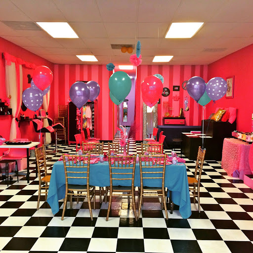 Party Planner «Tickled Pink & Posh Party Boutique», reviews and photos, 9627 Reisterstown Rd, Owings Mills, MD 21117, USA