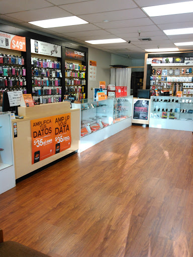 Telecommunications Service Provider «Boost Mobile Store», reviews and photos, 9655 Elk Grove Florin Rd #4, Elk Grove, CA 95624, USA
