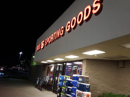 Big 5 Sporting Goods - Salinas