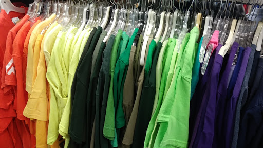 Thrift Store «American Way Thrift Store», reviews and photos, 3226 W Magnolia Blvd, Burbank, CA 91505, USA