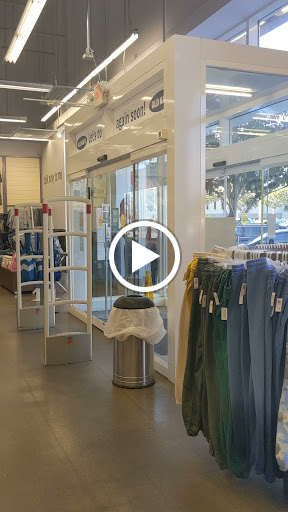 Clothing Store «Old Navy», reviews and photos, 49 W Hillsdale Blvd, San Mateo, CA 94403, USA