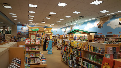 Book Store «Barnes & Noble», reviews and photos, 4478 Electric Rd, Roanoke, VA 24018, USA