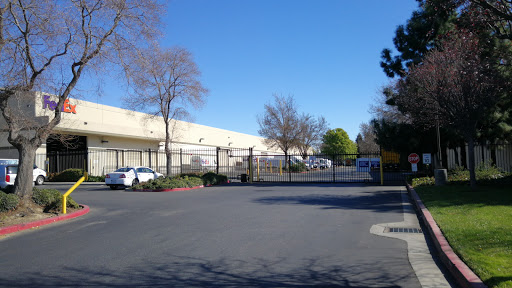 Shipping and Mailing Service «FedEx Ship Center», reviews and photos, 710 Dado St, San Jose, CA 95131, USA