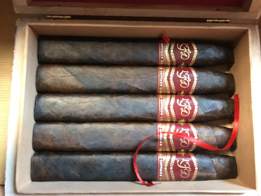 Cigar Shop «Cigar Bundles of Miami Cigar Lounge», reviews and photos, 405 SE 1st Ave, Florida City, FL 33034, USA