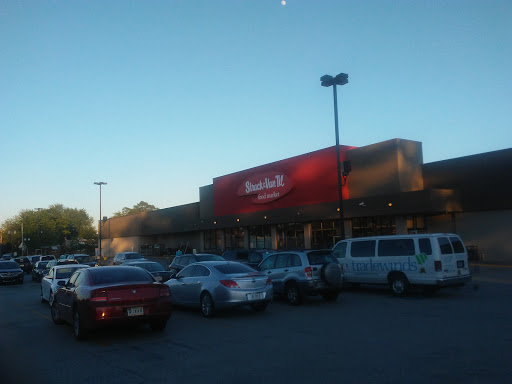 Grocery Store «Strack & Van Til Food Market», reviews and photos, 999 W Old Ridge Rd, Hobart, IN 46342, USA