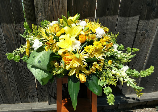 Florist «Village Flowers & Gifts», reviews and photos, 527 W Lodi Ave, Lodi, CA 95242, USA