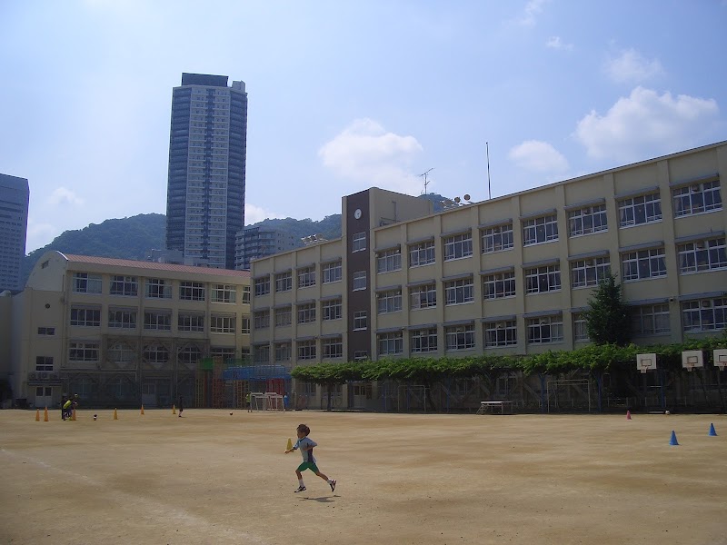 神戸市立雲中小学校
