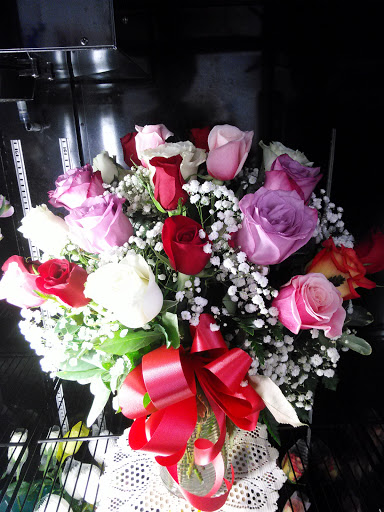 Florist «A Royal Bloom Flowers & Gifts», reviews and photos, 7252 W Oakland Park Blvd, Lauderhill, FL 33313, USA