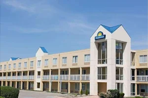 Days Inn by Wyndham West Des Moines / Clive image