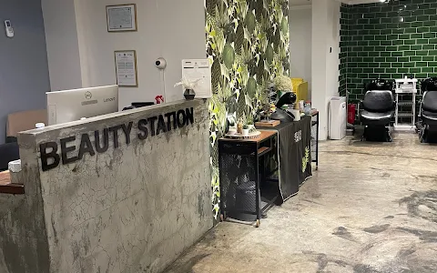 Beauty station image