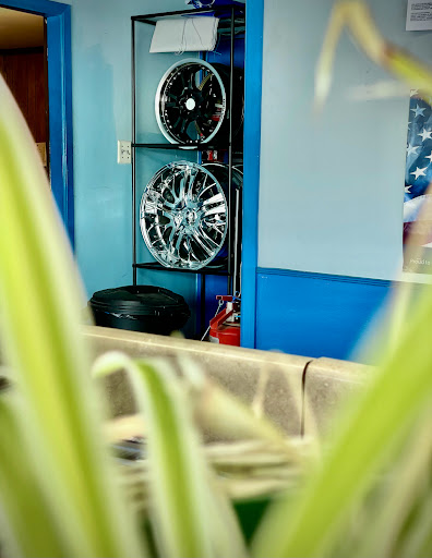 Tire Shop «Discount Tire Center», reviews and photos, 1406 NJ-37, Toms River, NJ 08753, USA