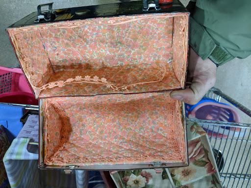 Thrift Store «Goodwill Store & Donation Center», reviews and photos, 12121 W Feerick St, Wauwatosa, WI 53222, USA