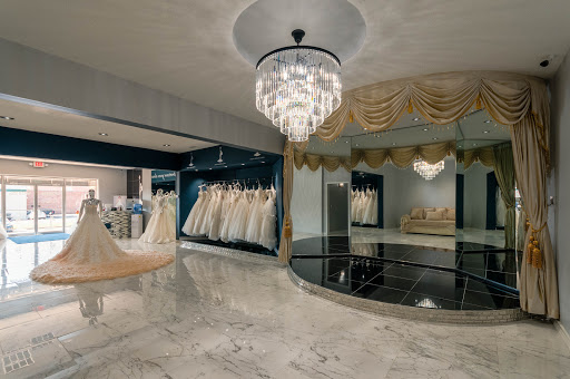 Bridal Shop «Crystal Wedding Gown», reviews and photos, 4111 Oechsli Ave, Louisville, KY 40207, USA