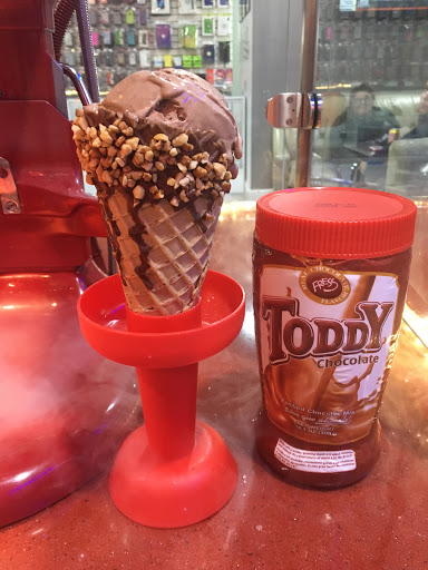 Ice Cream Shop «Instacream N7», reviews and photos, 8008 NW 103rd St, Hialeah Gardens, FL 33016, USA