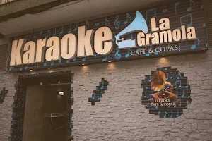 Karaoke La Gramola image