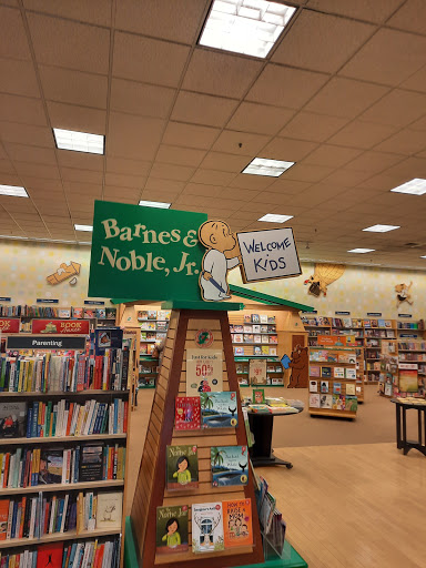 Book Store «Barnes & Noble», reviews and photos, 614 S Meadow St, Ithaca, NY 14850, USA