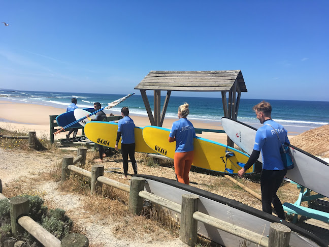 Costa Azul Surf - Escola de Surf Horário de abertura