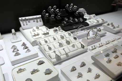 Jeweler «Deerwood Jewelers», reviews and photos, 9960 Southside Blvd #101, Jacksonville, FL 32256, USA