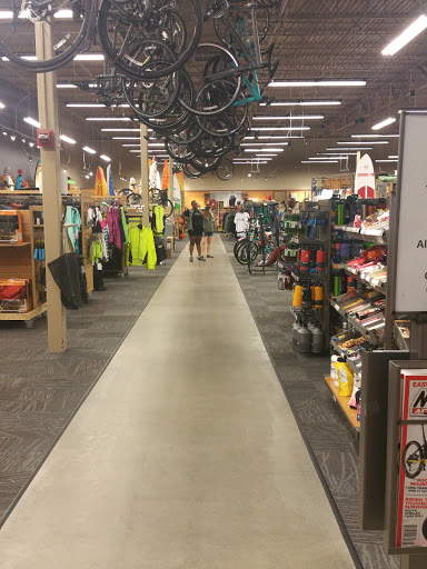 Camping Store «REI», reviews and photos, 1165 Perimeter Center W #200, Atlanta, GA 30338, USA