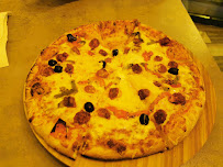 Pizza du Restaurant Le Why Not à Lyon - n°2