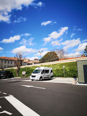 Aire camping car à Cazères