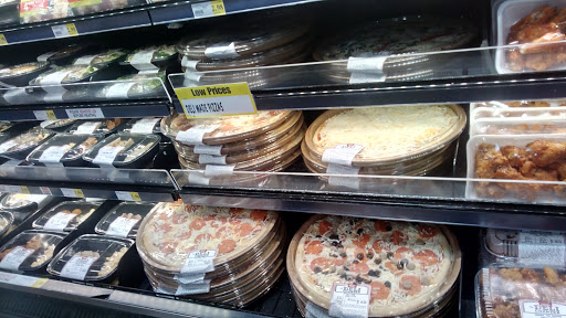 Shopping Mall «Country Club Plaza», reviews and photos, 2310 Watt Ave, Sacramento, CA 95825, USA