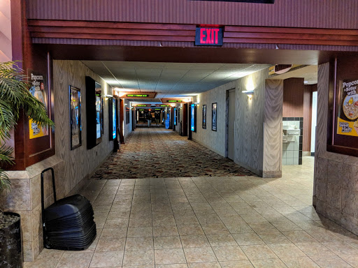 Movie Theater «Marcus Hillside Cinema», reviews and photos, 2950 Hillside Dr, Delafield, WI 53018, USA