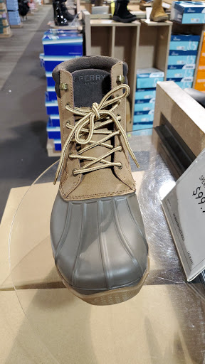 Shoe Store «DSW Designer Shoe Warehouse», reviews and photos, 3721 Palisades Center Dr, West Nyack, NY 10994, USA