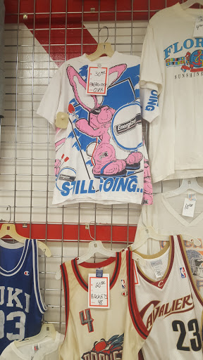 Thrift Store «Village Discount Outlet Store 01», reviews and photos, 6419 S Kedzie Ave, Chicago, IL 60629, USA