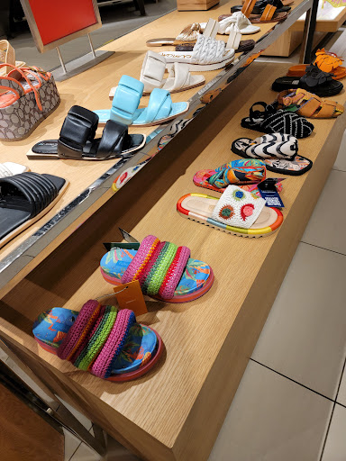 Department Store «Nordstrom Ridgedale», reviews and photos, 12441 Wayzata Blvd, Minnetonka, MN 55305, USA