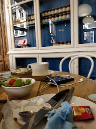 Photo n°108 de Pimprenelle Lyon, Bar à Tartines, Salon de Thé, Brunch Tous les Samedis Et Dimanches à Lyon ()