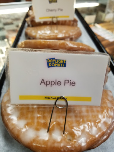 Donut Shop «Daylight Donuts», reviews and photos, 3560 E Court St, Iowa City, IA 52245, USA