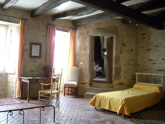 Chambres Chambre d'hôtes La Tour des Laudes 85120 Breuil-Barret