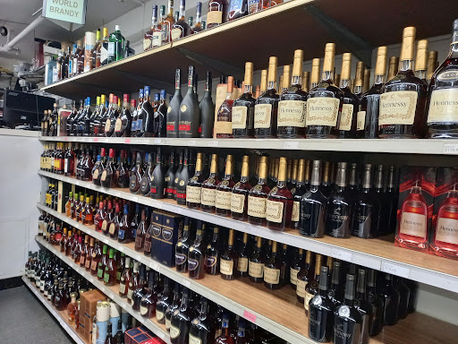Liquor Store «Bayway World of Liquors», reviews and photos, 639 Bayway, Elizabeth, NJ 07202, USA